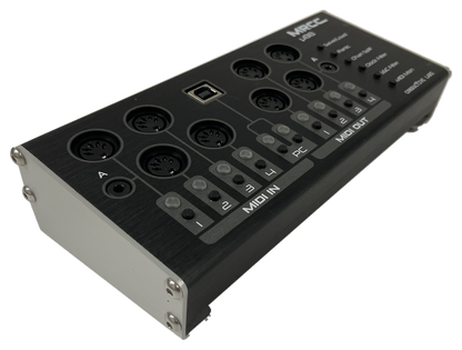 MRCC 880 angled view of the top panel jacks and buttons